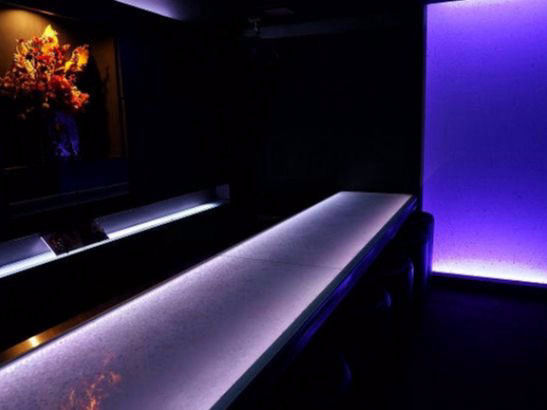 バーカウンター&壁